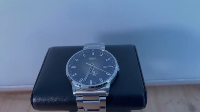 Mido Commander Gradient