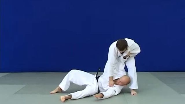 О - учи - гаэши. Контрприём от зацепа изнутри голенью. Вариант 2. O uchi gaeshi смотреть онлайн