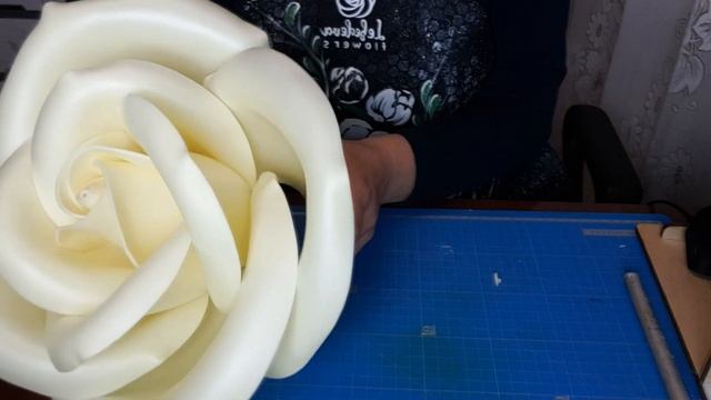 Бесплатный мастер класс. 3D картина. Сборка цветка и картины смотреть онлайн