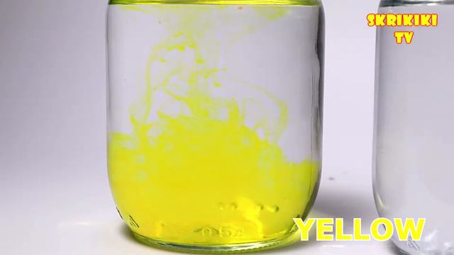 Магия цветных капель! Красивые цветные рисунки в воде. Learn colors with water! смотреть онлайн