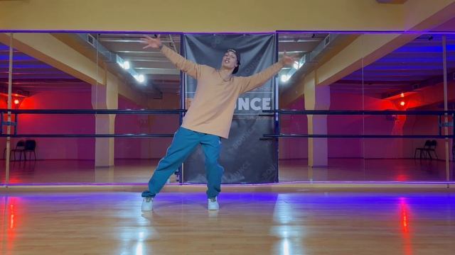 Брейк данс обучение: TOPROCK / SIDE STEP BASIC