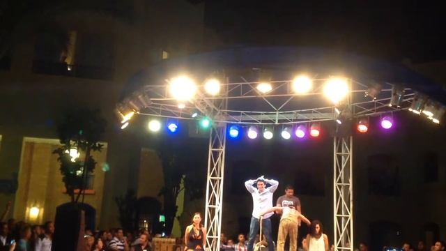 Змея застряла в штанах смотреть онлайн