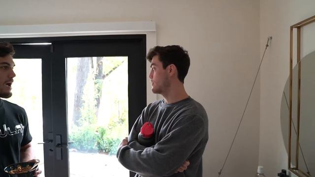 Kicking our best friend out of the house (Dolan Twins Deleted Video) смотреть онлайн