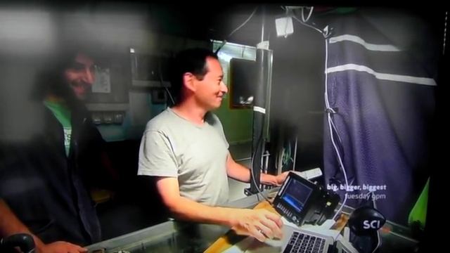 A demonstration of an octopus learning through observation. смотреть онлайн