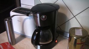 Как заваривать кофе в капельной кофеварке,чтобы он был горячий.