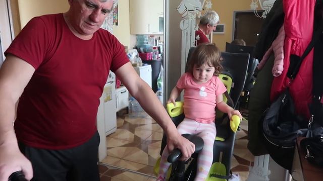 VLOG Семейные будни. Настя уехала, а ее комнату захватили смотреть онлайн