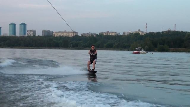 Falling from wakeboard Падение с вейкборда. Большой Строгинский затон #1 смотреть онлайн
