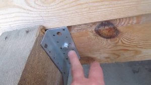 Металлическая опора для бруса перекрытия и пола