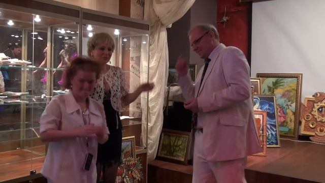 Лена Гладышева гр."Снежный Август" Лето обмануло нас смотреть онлайн