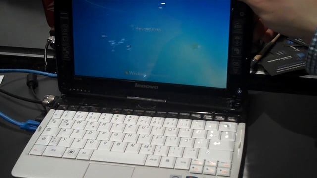 Lenovo S10-3T Netvertible disappoints at CeBIT 2010 смотреть онлайн