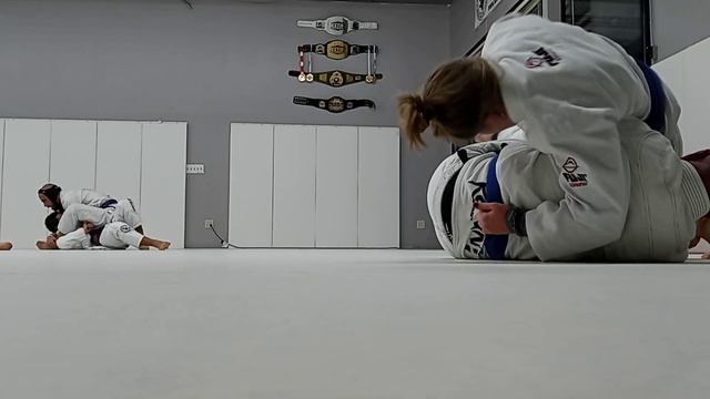 Dad vs. Daughter ! almost 5 years later 2021 #bjj #grappling #submission смотреть онлайн