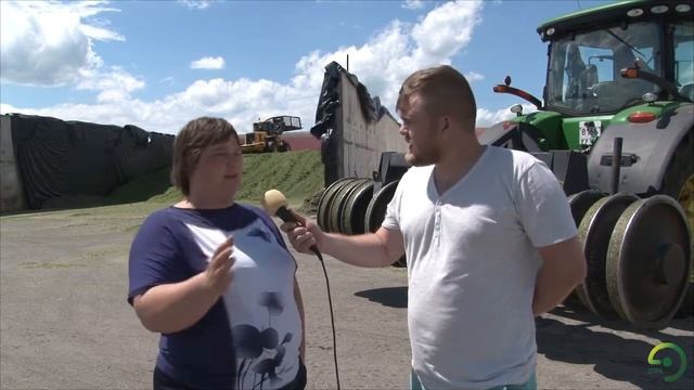 Заготовка сенажа в Агрофирме ТРИО с трамбовщиком Геркулес смотреть онлайн