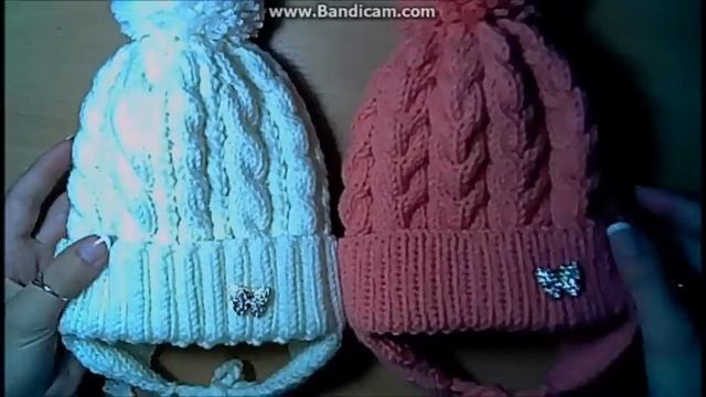 Детские шапки-тёплые,зимние,с помпоном.Обзор супер модных детских шапок с ушками. смотреть онлайн