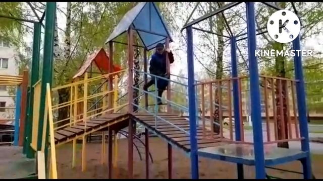 учусь летать как пушинка с помощю зонта смотреть онлайн