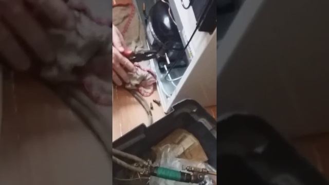 замена мотора на холодильнике смотреть онлайн