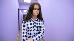 СТРАННАЯ НОВЕНЬКАЯ!!!