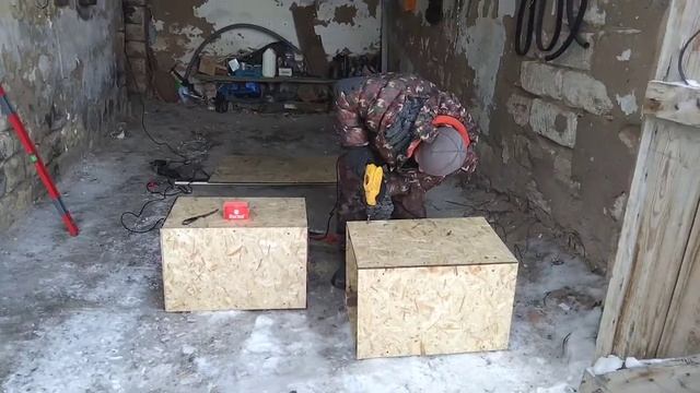 Гнездо для гусей, уток Смотреть до конца Уход за гусями весной Гуска сидит в гнезде Скоро весна смотреть онлайн