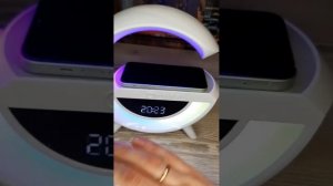 Блютуз колонка, светильник, беспроводная зарядка, будильник, часы.