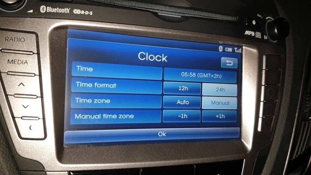 Set time in Clock in Hyundai ix35 2012 смотреть онлайн