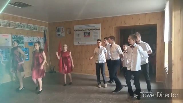 Танец " Моя Марусечка" ? МОУ "Шахтерская СШ с. Мануйловка" смотреть онлайн