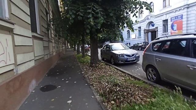 the videó made was as I walk on the sidewalk this is morning I'm going to the small market смотреть онлайн