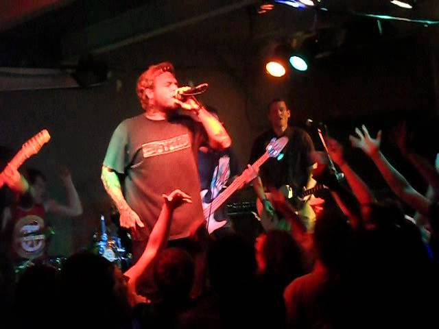 Stick To Your Guns смотреть онлайн