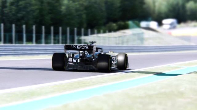 Mercedes F1 2022 vs Mercedes F1 2020 vs Mercedes F1 2021 at Spa Francorchamps смотреть онлайн