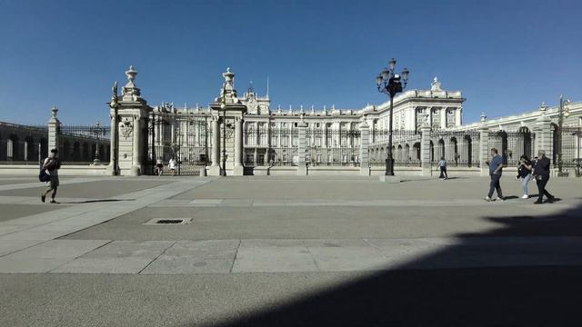 ROYAL PALACE OF MADRID {4k} Walking Tour !! (Palacio Real de Madrid) 24/09/2022 Spain!! смотреть онлайн
