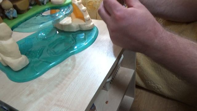 Нападение пираньи на котенка смотреть онлайн