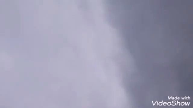 БОМЖ ОРЕТ НА МУСОРКЕ смотреть онлайн