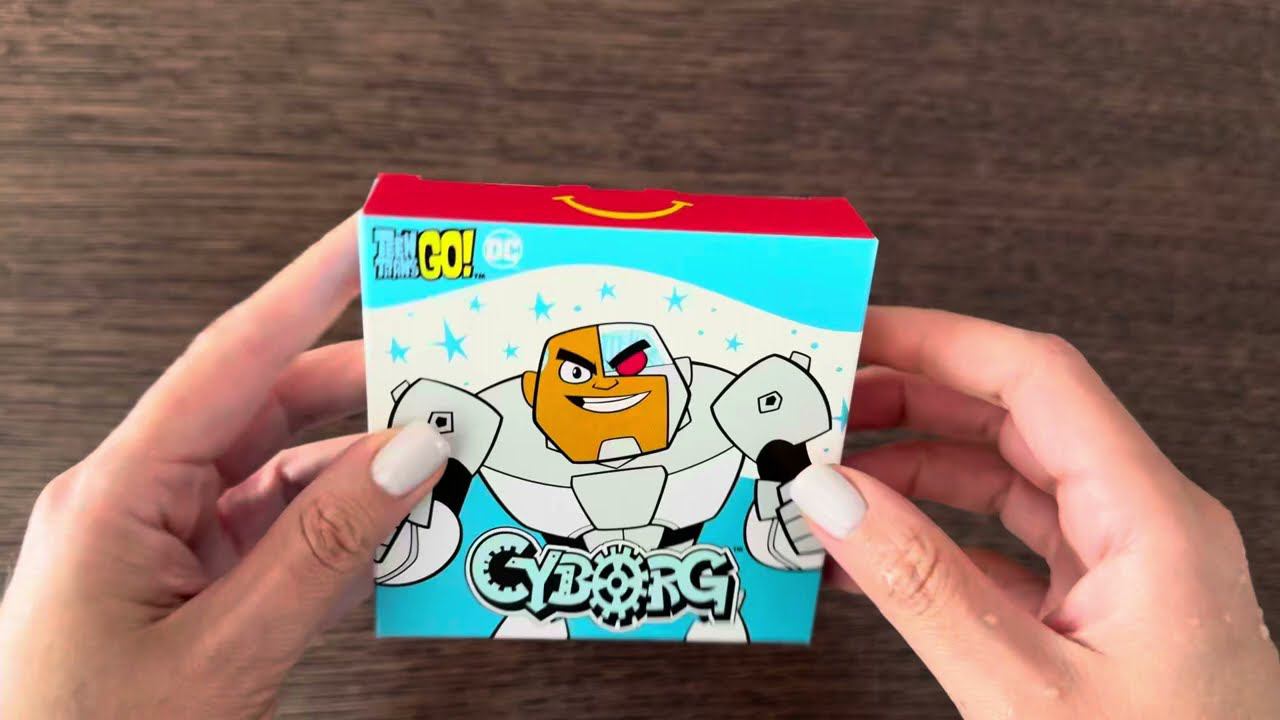Happy Meal Teen Titans GO! CYBORG #dc #dccomics #mcdonalds #mcdonald