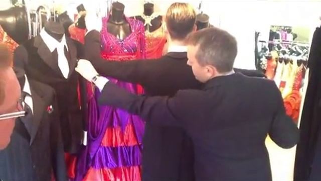 How To Wear Your Tailsuit смотреть онлайн