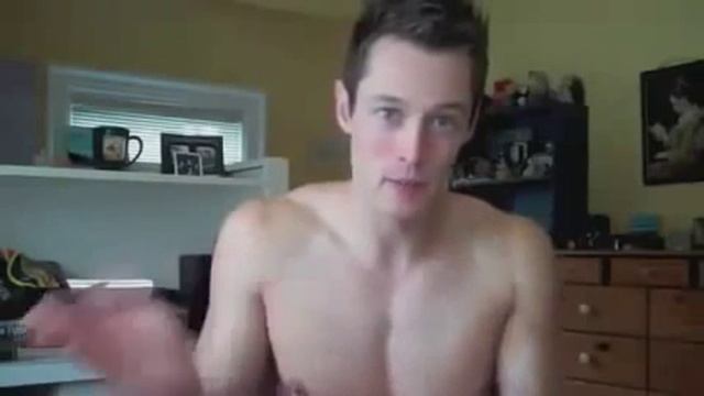 Вопросы, которые не стоит задавать гею. 18+ смотреть онлайн