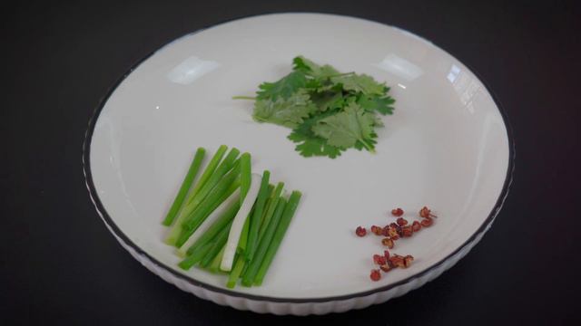 正宗的酸萝卜老鸭汤，原来鸭肉去腥有秘方，不能直接下锅煮，四川传统名菜酸萝卜炖鸭汤，怎么把鸭汤煮浓煮白，炖出的鸭汤，鸭肉好吃无腥味，鸭汤酸爽开胃，汤汁浓郁好喝#鸭汤#酸萝卜老鸭汤#煲汤#煲鸭汤#炖鸭汤 смотреть онлайн