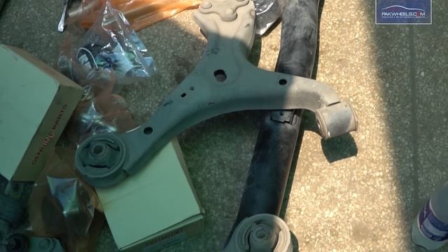 How To Change Honda Civic Suspension | PakWheels Tips смотреть онлайн