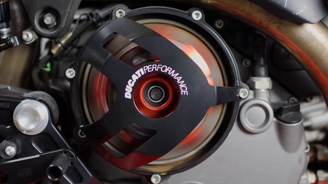 FINISHED bike REVEAL!! [Wrecked Bike Rebuild - Ep. 20 - Ducati Monster 1100] смотреть онлайн