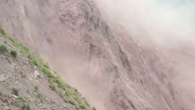 Land Sliding in Pakistan смотреть онлайн