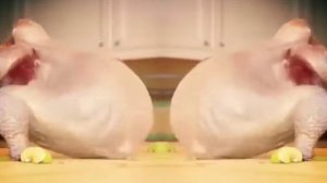 Сырая курица танцует