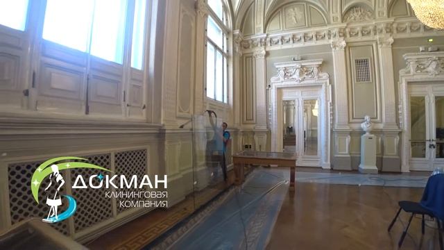 Обеспыливание лепнины в Мариинском театре смотреть онлайн