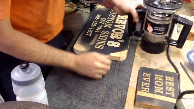 Carving TREVOR'S Custom Signs April 2016 смотреть онлайн