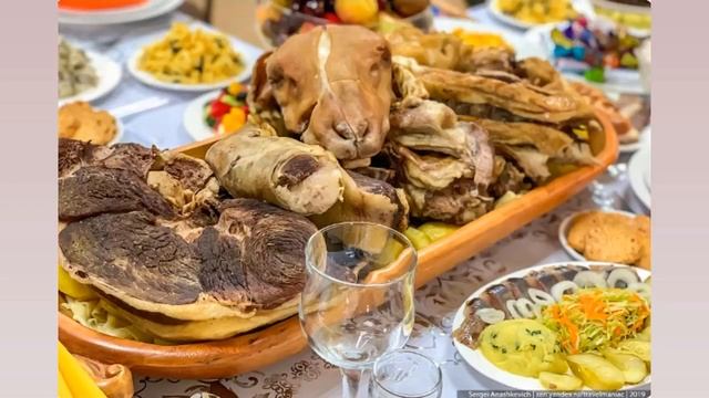 ?Димаш в гостях у друга. Как готовить вкусный бешбармак ✯SUB✯ смотреть онлайн