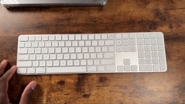 Apple Magic Keyboard with Touch ID and Numeric Keypad