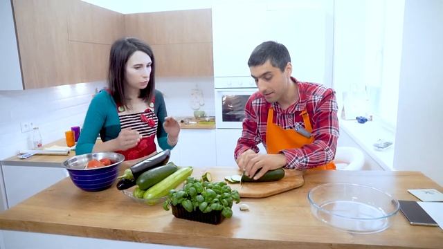 Хотите удивить гостей? Приготовьте Рататуй как из мультика. Вкуснейшее овощное рагу. смотреть онлайн