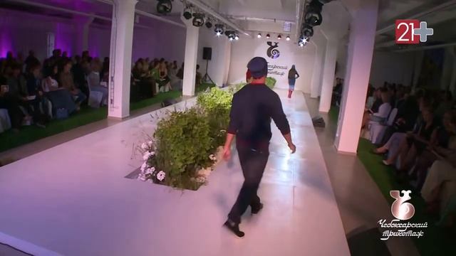 Анастасия Баранник - Fashion показ от Чебоксарского Трикотажа смотреть онлайн