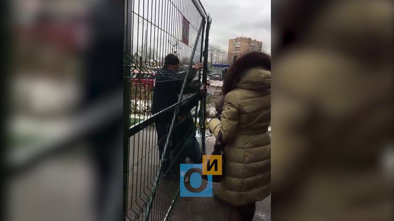 В Одинцово продолжается борьба за придомовую территорию смотреть онлайн