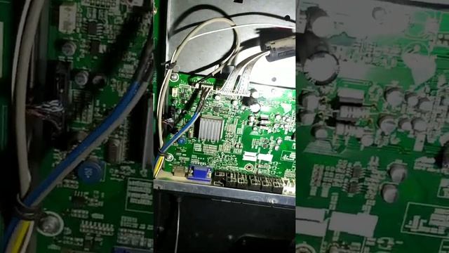 ремонт телевизора ролсен 32 дюйма смотреть онлайн