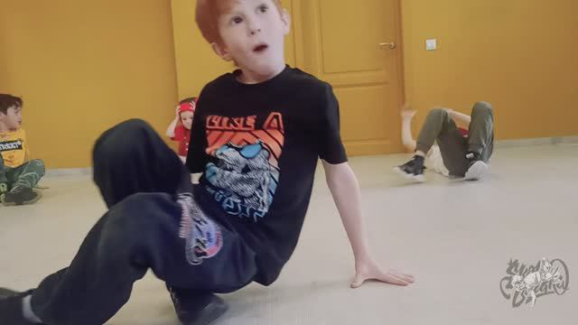 Брейк Данс для детей смотреть онлайн