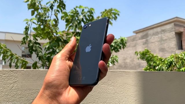 iPhone SE 2020 : Camera & Video Test [4K] | Full Review смотреть онлайн