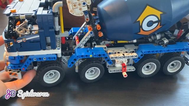 We got it! LEGO Technic review 42112 Concrete Mixer Truck смотреть онлайн