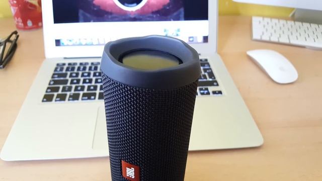 JBL Flip 4 - Bass and Sound смотреть онлайн